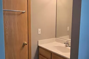 2053 Grayhawk Dr, Aurora, IL 60503 - Photo 9