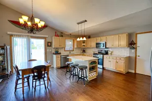 2115 THREE Forks Dr, Plainfield, IL 60586 - Photo 5