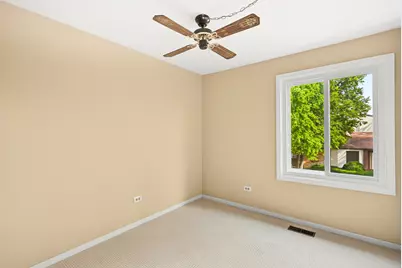 19 Elmwood Square, Indian Head Park, IL 60525 - Photo 23