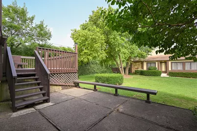 19 Elmwood Square, Indian Head Park, IL 60525 - Photo 31