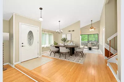 19 Elmwood Square, Indian Head Park, IL 60525 - Photo 11