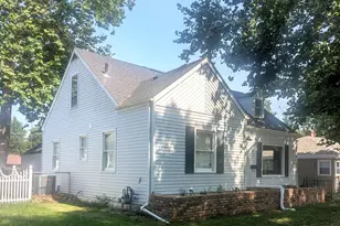 1460 S 6th Ave, Kankakee, IL 60901 - Photo 3