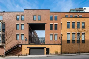 310 N Desplaines St, Chicago, IL 60661 - Photo 1