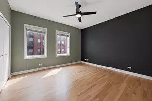 310 N Desplaines St, Chicago, IL 60661 - Photo 13