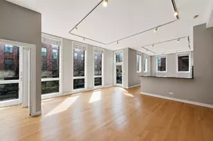 310 N Desplaines St, Chicago, IL 60661 - Photo 7
