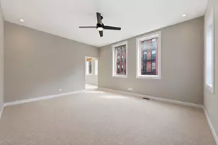 310 N Desplaines St, Chicago, IL 60661 - Photo 17
