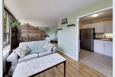 3550 N Lake Shore Drive #228, Chicago, IL 60657 - Photo 9
