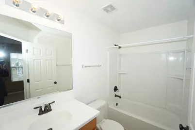 210 Portage Lane #D, Yorkville, IL 60560 - Photo 13
