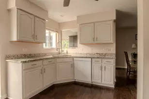 3110 Bloomfield Dr, Joliet, IL 60436 - Photo 9