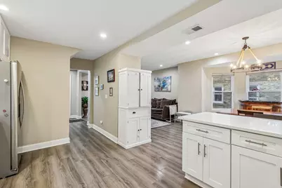 743 S Lombard Avenue, Oak Park, IL 60304 - Photo 13