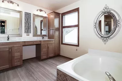 1324 Nantucket Court, Carol Stream, IL 60188 - Photo 17