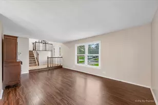 1487 Castlewood Dr, Wheaton, IL 60189 - Photo 7