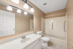 1487 Castlewood Dr, Wheaton, IL 60189 - Photo 21