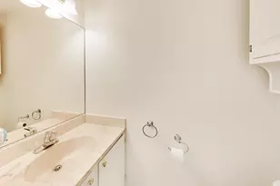 254 Peppertree Ln, Aurora, IL 60504 - Photo 9