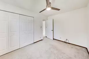 254 Peppertree Ln, Aurora, IL 60504 - Photo 13