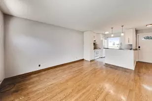 254 Peppertree Ln, Aurora, IL 60504 - Photo 3