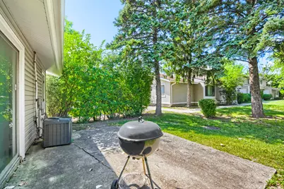 2271 Windsor Lane, Country Club Hills, IL 60478 - Photo 9