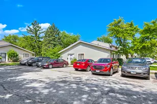 2271 Windsor Ln, Country Club Hills, IL 60478 - Photo 11