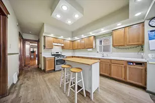 1906 S 58th Ave, Cicero, IL 60804 - Photo 9