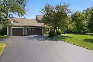 23855 W Sarah Ct, Antioch, IL 60002 - Photo 3