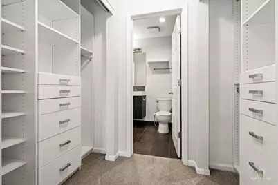 642 W Moreland Avenue, Addison, IL 60101 - Photo 21