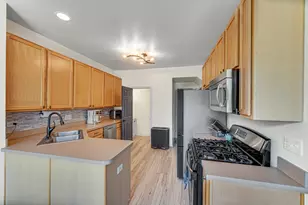 25021 Clare Cir, Manhattan, IL 60442 - Photo 9