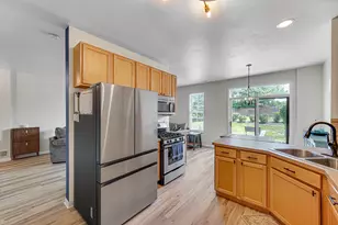 25021 Clare Cir, Manhattan, IL 60442 - Photo 11