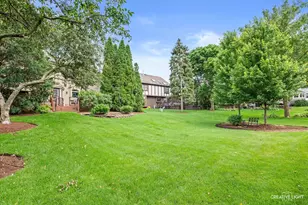 1160 Midwest Ln, Wheaton, IL 60189 - Photo 39