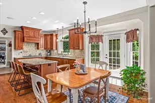 1160 Midwest Ln, Wheaton, IL 60189 - Photo 11