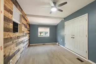 3717 Greenleaf Ave, Island Lake, IL 60042 - Photo 11