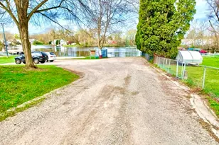 3717 Greenleaf Ave, Island Lake, IL 60042 - Photo 21