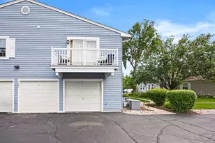 1497 Woodcutter Ln, Wheaton, IL 60189 - Photo 11