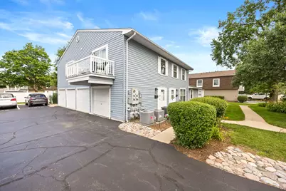 1497 Woodcutter Unit D Lane #D, Wheaton, IL 60189 - Photo 1