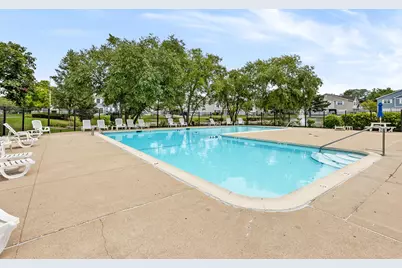 1497 Woodcutter Unit D Lane #D, Wheaton, IL 60189 - Photo 33