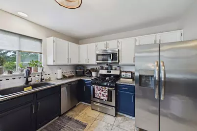 [Address not provided], Gurnee, IL 60031 - Photo 15