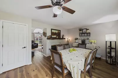 [Address not provided], Gurnee, IL 60031 - Photo 11