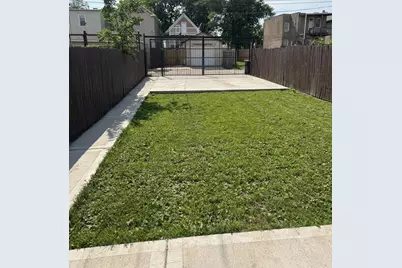 1040 N Lawndale Avenue, Chicago, IL 60651 - Photo 3