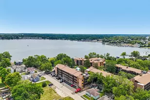 460 N Main St, Wauconda, IL 60084 - Photo 35