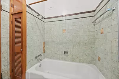 1515 W Granville Avenue, Chicago, IL 60660 - Photo 15