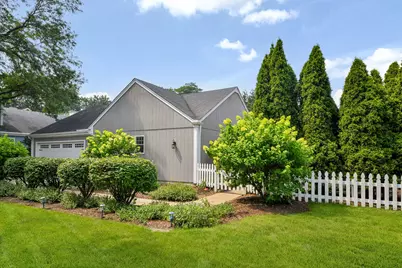 925 Churchill Drive, Naperville, IL 60563 - Photo 1