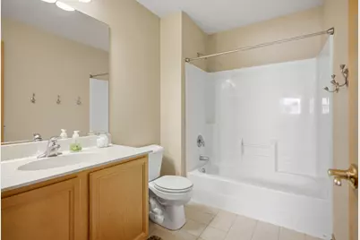 3332 Renard Lane, Saint Charles, IL 60175 - Photo 19
