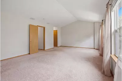 3332 Renard Lane, Saint Charles, IL 60175 - Photo 15