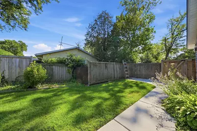 403 Hazelwood Lane, Glenview, IL 60025 - Photo 29