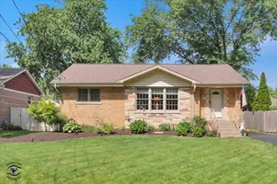 12008 S 71st Ct, Palos Heights, IL 60463 - Photo 3