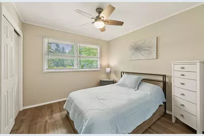 425 Greenwood Lane, Barrington, IL 60010 - Photo 13