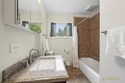 425 Greenwood Lane, Barrington, IL 60010 - Photo 15