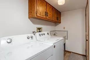 11108 Heritage Dr, Palos Hills, IL 60465 - Photo 13