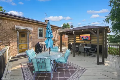 3032 W 100th Place, Evergreen Park, IL 60805 - Photo 5
