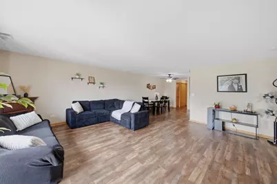 4020 W 105th Street #3E, Oak Lawn, IL 60453 - Photo 9