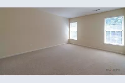 790 Oak Hollow Road, Crystal Lake, IL 60014 - Photo 17